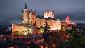 Keindahan Sejarah dan Eksplorasi di Kastil Segovia